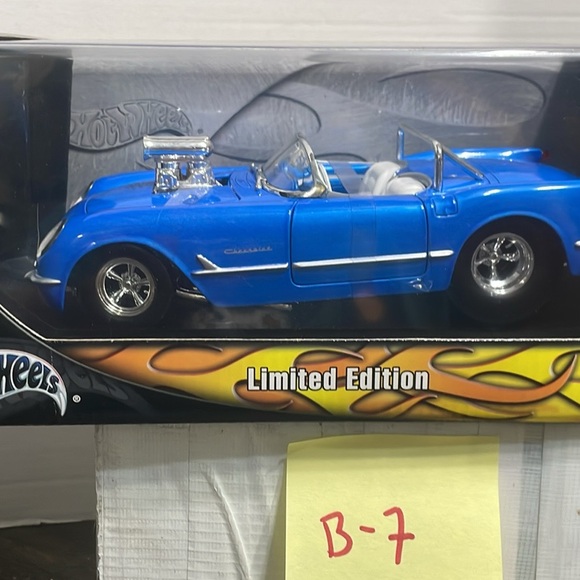 Hot Wheels - Picture 1 of 9